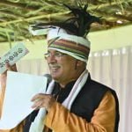 आज आपकी ही तरह मैंने भी हाट बाजार से की खरीदी, पत्नी के लिए बिंदी, सिंदूर और मेहंदी, बड़े किलेपाल में मुख्यमंत्री ने किया ग्रामीणों को संबोधित