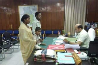 जनदर्शन से 24 घंटों के भीतर दिव्यांग को मिला समाधान