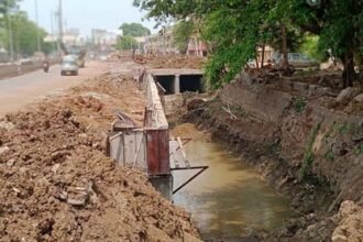 बारिश शुरू होने से पहले करें सड़कों का डामरीकरण : विधायक वोरा ने दिये पीडब्लूडी अफसरों को निर्देश