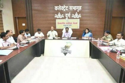 शासन की योजनाओं को अंतिम व्यक्ति तक पहुंचाने के लिए संभागायुक्त ने दिया मार्गदर्शन
