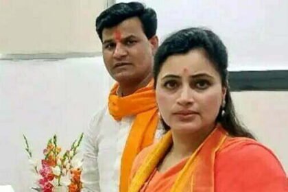 उद्धव को पिता के कारण मिली सत्ता' नवनीत राणा बोलीं- फडणवीस से सीखें शासन करना