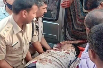 शिकारियों ने तीन पुलिसकर्मियों की हत्या की, परिवारों को एक-एक करोड़ रुपये देगी सरकार, आईजी को हटाया