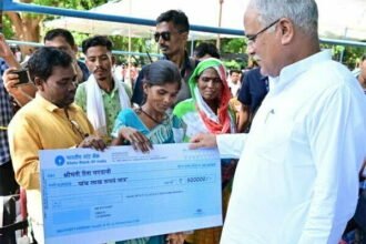 नक्सलियों से बेखौफ: बखूबी निभा रही सरपंच की जिम्मेदारी, रीता मंडावी के हौसले को सलाम