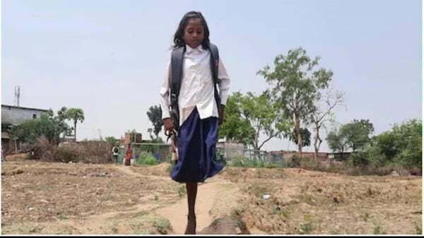 हौसले को सलाम: एक पैर खो कर भी नहीं कम होने दिया पढऩे का जुनून, अब मिली ट्राइसाइकिल