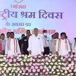 अंतर्राष्ट्रीय श्रम दिवस पर मुख्यमंत्री ने दी राज्य के श्रमवीरों को बधाई, छत्तीसगढ़ी बोरे-बासी की प्रसिद्धि गर्व का विषय: मुख्यमंत्री भूपेश बघेल