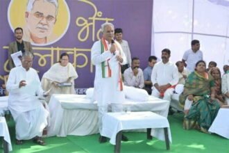 मुख्यमंत्री ने शिक्षकों के स्कूल नहीं आने और शौचालय निर्माण का पैसा नहीं मिलने की शिकायतों पर दिए जांच के निर्देश