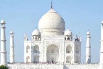 याचिका खारिज: नहीं खुलेंगे ताजमहल के बंद दरवाजे, हाईकोर्ट की टिप्पणी - कल आप कहेंगे कि मुझे जज के चेंबर में जाना है