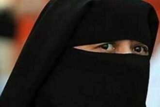 पति फोन पर बोला तलाक तलाक तलाक, मजाक समझी पत्नी अब लगा रही थाने के चक्कर