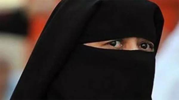 पति फोन पर बोला तलाक तलाक तलाक, मजाक समझी पत्नी अब लगा रही थाने के चक्कर