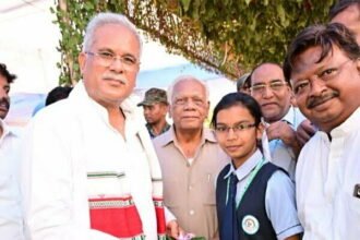 10वीं की टापर ने कहा बनना चाहती हूं IAS अधिकारी, मुख्यमंत्री ने कहा कि मेरे बगल में तुम्हारी जगह होगी