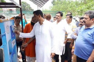 भिलाई निगम क्षेत्र में लगा पहला आधुनिक वाटर एटीएम… विधायक, महापौर एवं पीडब्ल्यूडी प्रभारी ने वार्डवासियों के साथ किया उदघाटन
