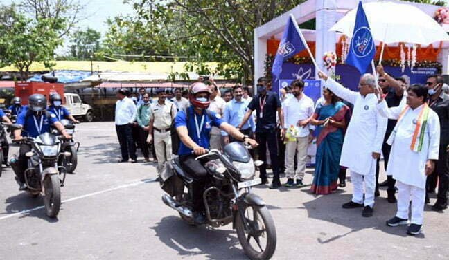 मितान योजना : आम नागरिकों को मिल रही घर पहुंच सुविधा… 1700 से अधिक प्रमाण पत्र घर पहुंचाए गए