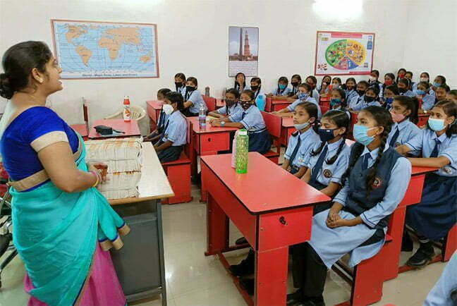 वानांचल के बच्चे भी अब निजी स्कूल के तर्ज पर शासकीय अंग्रेजी माध्यम स्कूल में कर रहें हैं पढ़ाई