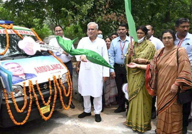 मुख्यमंत्री भूपेश बघेल ने कोरिया जिले को दी पांच एम्बुलेंस की सौगात…