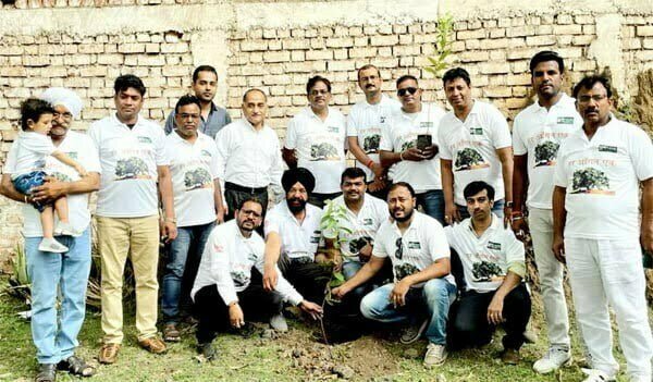 अभियान: 'हर आँगन एक पेड़' आर्टकॉम की मुहीम का आगाज
