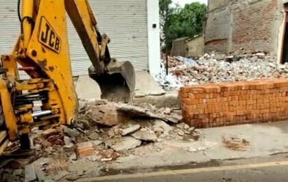 केम्प-1 हत्याकांड: यूपी की तर्ज पर भिलाई में भी चला बुलडोजर, आरोपी भाजपा नेता की तीन दुकान सील