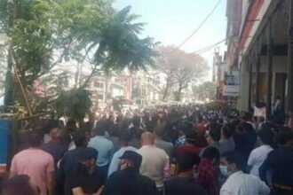 छत्तीसगढ़ के एक लाख कर्मचारी आज छुट्टी पर, कांग्रेस सरकार को याद दिला रहे वादा