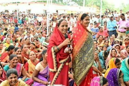 पहले केंचुओं को देखकर डर लगता था, लेकिन अब तो ये मेरे घर के सदस्य हैं: उर्वशी एवं संगीता