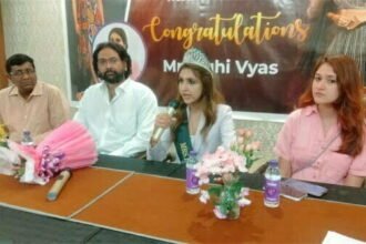 छत्तीसगढ़ की जूही के माथे मिसेज इंडिया आईएनसी फस्र्ट रनर अप का खिताब