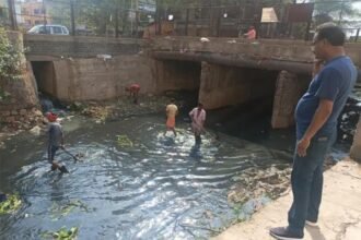 सभी नालों की युद्ध स्तर पर सफाई: कमिश्नर की सख्त हिदायत बारिश से पूर्व हो पूरी सफ़ाई