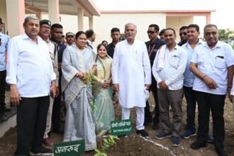 मुख्यमंत्री ने सिकोला में हाईटेक नर्सरी का किया लोकार्पण, उचित वातावरण में 5 से 50 गुना तक वृद्धि दर्ज कर पाएंगे पौधे