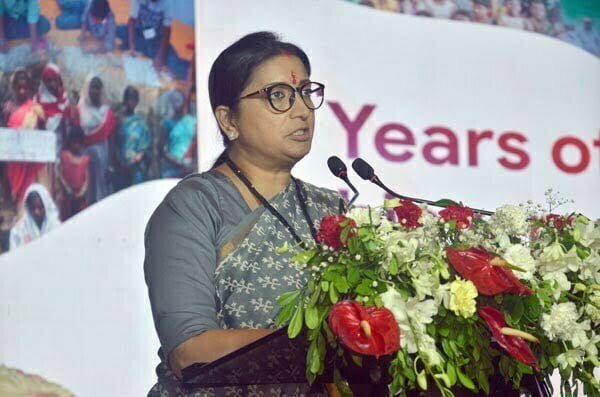 राष्ट्र आज वर्तमान ही नहीं भविष्य में पैदा होने वाले संतानों की भी चिंता करता है: केन्द्रीय मंत्री श्रीमती स्मृति ईरानी