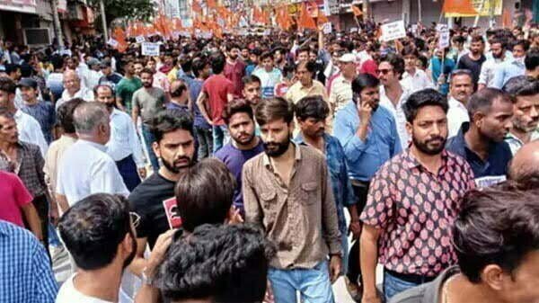 उदयपुर में हिंदू संगठनों ने निकाला मौन जुलूस, युवकों ने किया पथराव