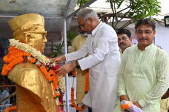 डॉ.खूबचंद बघेल छत्तीसगढ़िया स्वाभिमान को जगाने और छत्तीसगढ़ की संस्कृति को आगे बढ़ाने वाले अग्रणी नेता थे : भूपेश बघेल