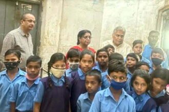 ढह गया 104 साल पुराना सिकोलाभाटा प्राइमरी स्कूल… विधायक वोरा ने एक माह पूर्व उठाया था जर्जर स्कूल का मुद्दा