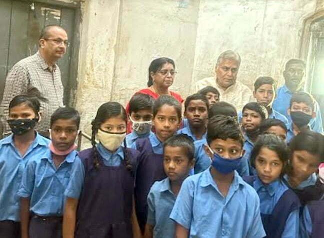 ढह गया 104 साल पुराना सिकोलाभाटा प्राइमरी स्कूल… विधायक वोरा ने एक माह पूर्व उठाया था जर्जर स्कूल का मुद्दा