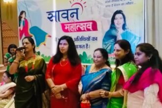 सावन महोत्सव का आयोजन, थिरकी राज्यसभा सांसद सरोज पांडेय… हुई विभिन्न प्रतियोगिताएं