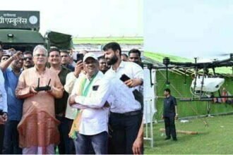 मुख्यमंत्री ने एग्रीकल्चर ड्रोन सॉल्यूशन किया लांच, 20 गांव के खेतों में ड्रोन से से हो सकेगा छिड़काव