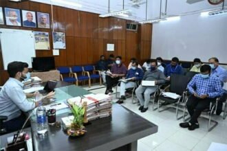 बढ़े स्वरूप में फिर से टीकाकरण महा अभियान होगा शुरू-कलेक्टर मीणा