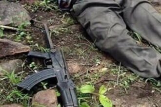 सुरक्षाबलों व नक्सलियों में मुठभेड़, पांच लाख का इनामी नक्सली ढेर