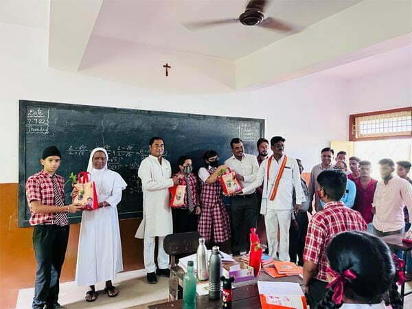 वन होम-वन ट्री अभियान : कोरोना काल ने बताया मानव जीवन के लिए आक्सीजन कितना जरूरी-महापौर