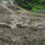 100 करोड़ की लागत से बन रहे निर्माणाधीन बांध में दरार, 18 गांवों को कराया खाली