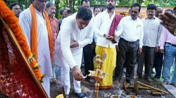 श्री कंचि कामाक्षी माता मंदिर में बनेगा डोम शेड, विधायक देवेंद्र यादव ने किया भूमिपूजन