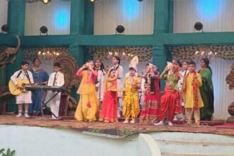 तोतली भाषा में गाए कृष्ण भजन और मोह लिया मन, अक्षयपात्र मंदिर में जन्माष्टमी सेलिब्रेशन