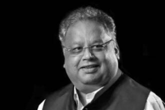 नहीं रहे शेयर बाजार के बिग बुल, 62 की उम्र में ली आखिरी सांस