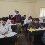 26 अधिकारी दे रहे विभागीय परीक्षा, संभागायुक्त ने किया निरीक्षण