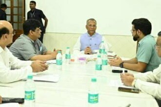 गृहमंत्री ताम्रध्वज साहू की अध्यक्षता में हुई बैठक, रिसाली निगम को विकास कार्य के लिए भूमि देने संयंत्र जल्द करेगा ओएमयू पर हस्ताक्षर