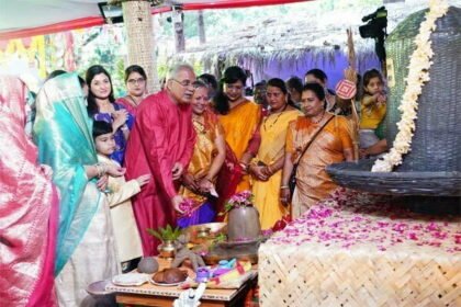 मुख्यमंत्री निवास में धूम-धाम से मनाया गया पोरा-तीजा तिहार, तीजहारिन माताओं व बहनों के साथ मुख्यमंत्री ने भी किया पारंपरिक नृत्य, देखे विडियो