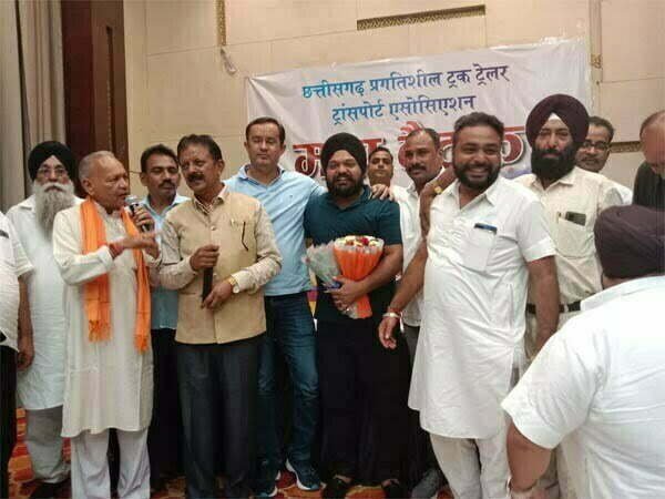 ट्रांसपोर्ट एसोसिएशन की हुई बैठक, अंचल भाटिया बने एसोसिएशन के अध्यक्ष, कहा-लोकल ट्रांसपोर्ट ही करेगा काम