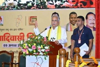 विश्व आदिवासी दिवस: राज्य में पेसा कानून लागू होने से बढ़ेगा ग्राम सभा का अधिकार: मुख्यमंत्री बघेल