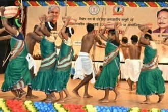विश्व आदिवासी दिवस: रायपुर में विशेष जनजातीय समूहों की सांस्कृतिक संध्या का रंगारंग आयोजन