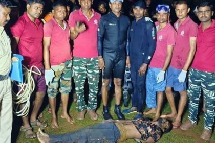 लोगों ने सोचा मजाक कर रहा इधर सच में नशेड़ी ने लगा दी गहरे मुरुम खदान में छलांग, फिर जो हुआ…