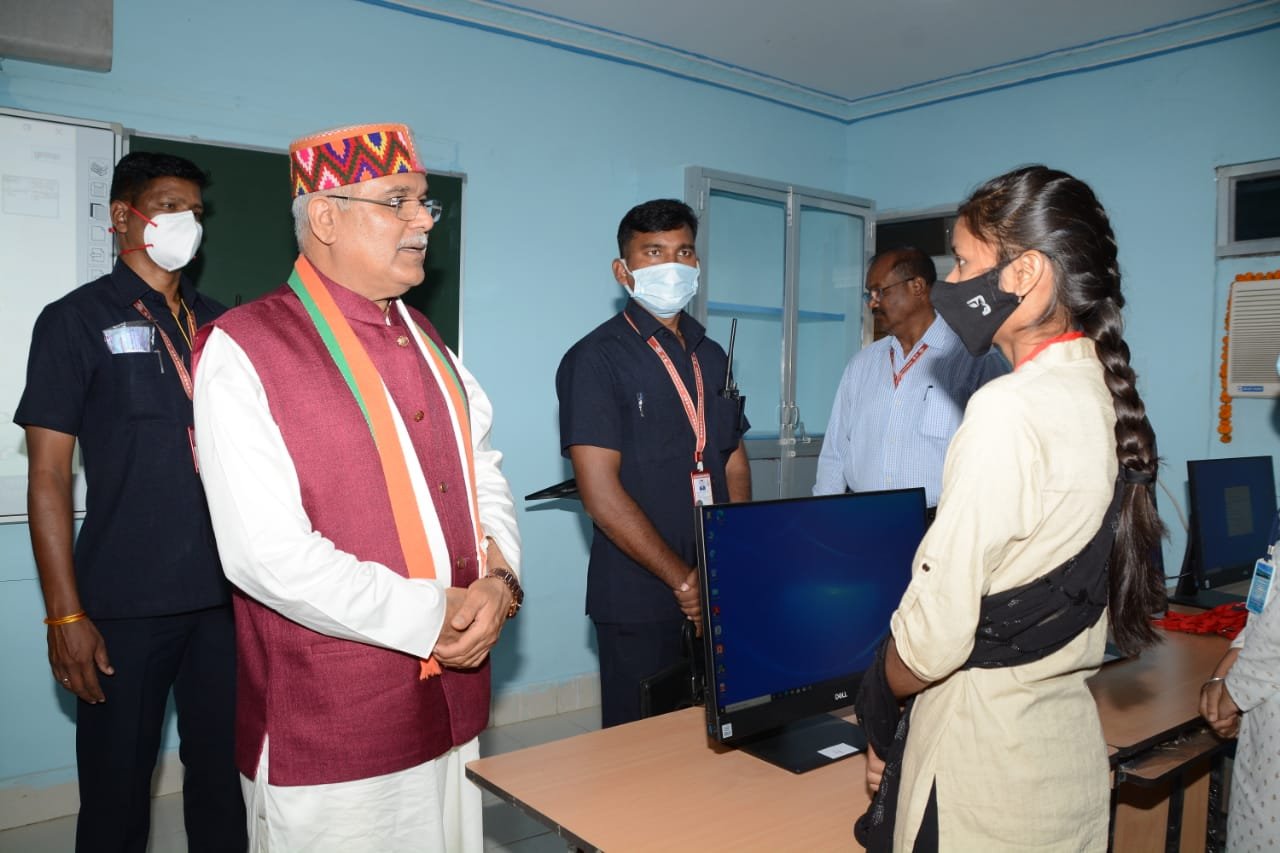 आईआईएम रायपुर, टाटा इंस्ट्यिूट ऑफ सोशल र्साइंस मुंबई, आईआईआईटी