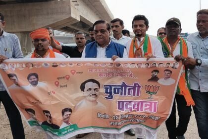 CG कांग्रेस अध्यक्ष मरकाम के बंगले पर जमकर हंगामा, भाजपाइयों ने कहा चुनौती देकर लापता हो गए मोहन, कांग्रेस बोली गंदी राजनीति