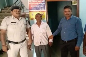 गैर मर्द से संबंध के शक में पत्नी के साथ हैवानियत कर बैठा पति, खून से लथपथ मिला शव