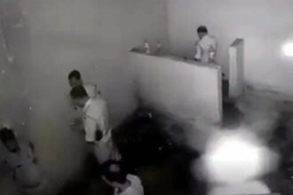 एसपी ने पांच पुलिसकर्मियों को लॉकअप में किया बंद, जाने क्या है मामला